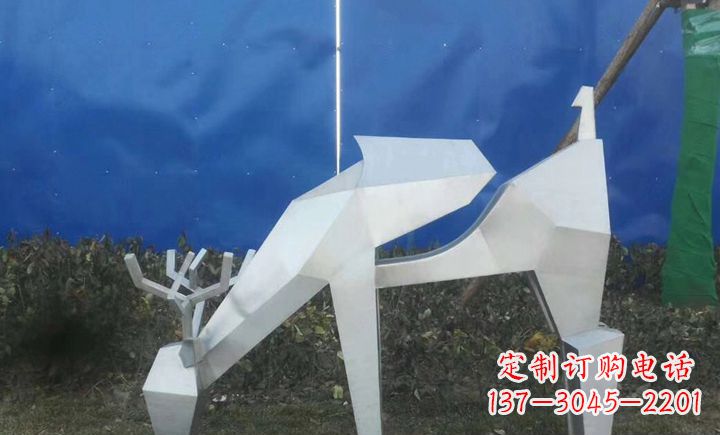 衢州梅花鹿不锈钢不规则雕塑的传奇