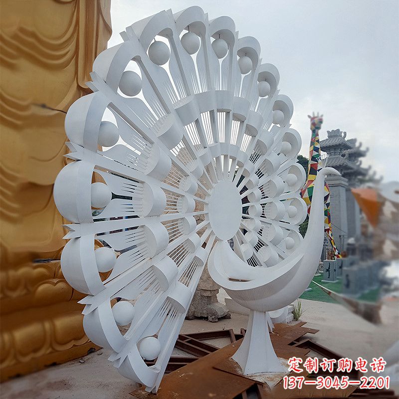 衢州不锈钢孔雀雕塑精美雕刻的艺术精品