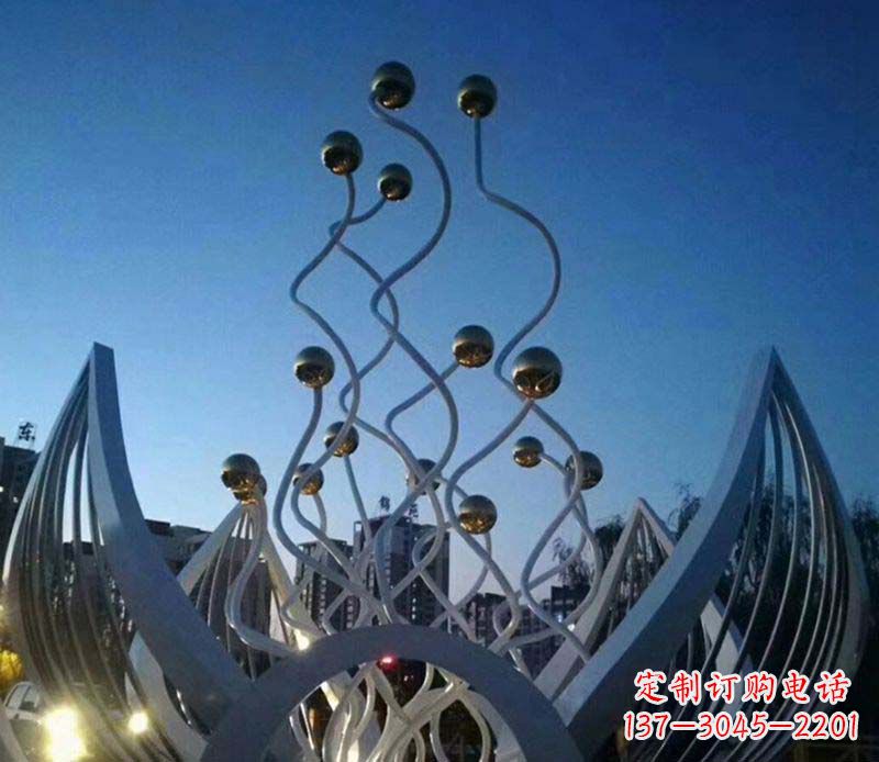 衢州不锈钢荷花雕塑美丽的象征