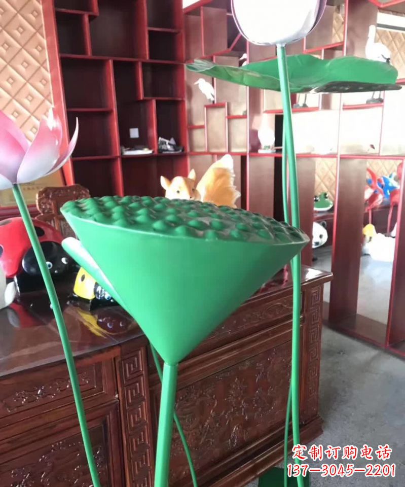 衢州不锈钢莲藕雕塑引领现代景观艺术