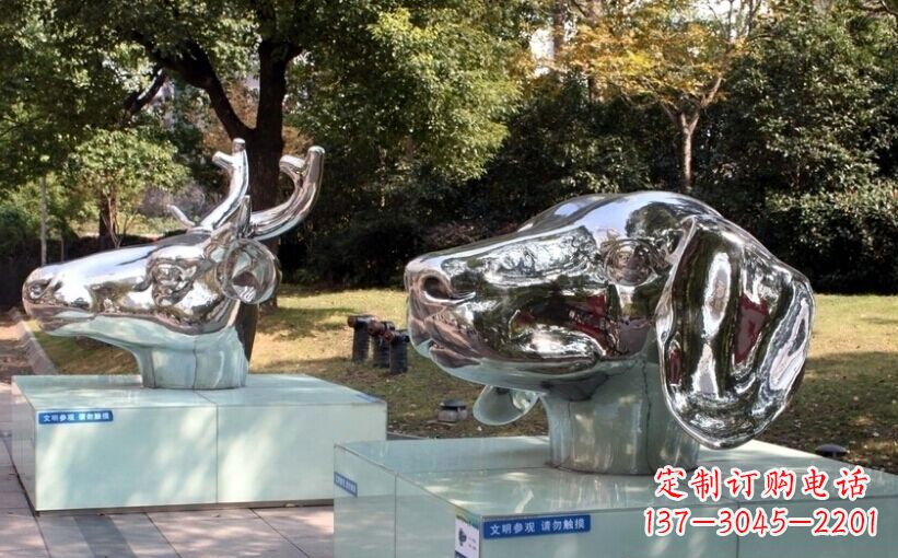 衢州十二生肖头像景观雕塑