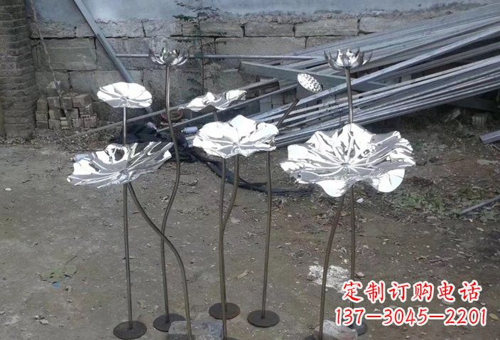 衢州不锈钢荷叶雕塑给园林增添美感