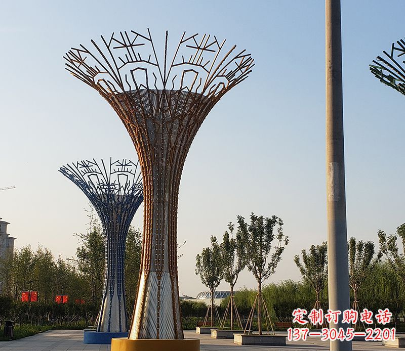衢州城市景观的点缀——不锈钢树叶雕塑