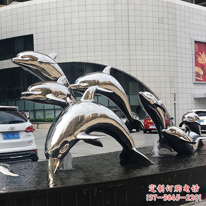 衢州海豚雕塑点亮城市商场的不锈钢镜面水景