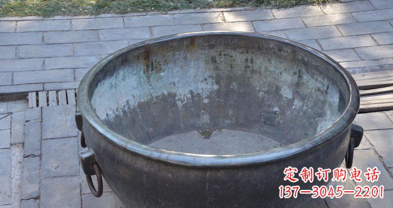 衢州仿古纹饰铜水缸雕塑