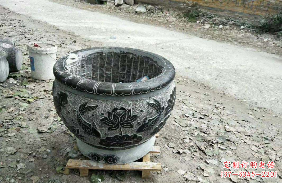 衢州仿古圆形水缸石雕