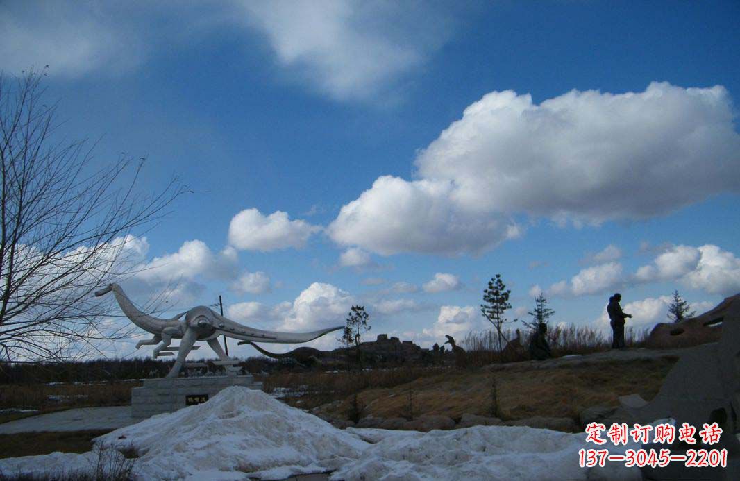 衢州非凡巨兽——不锈钢抽象恐龙雕塑