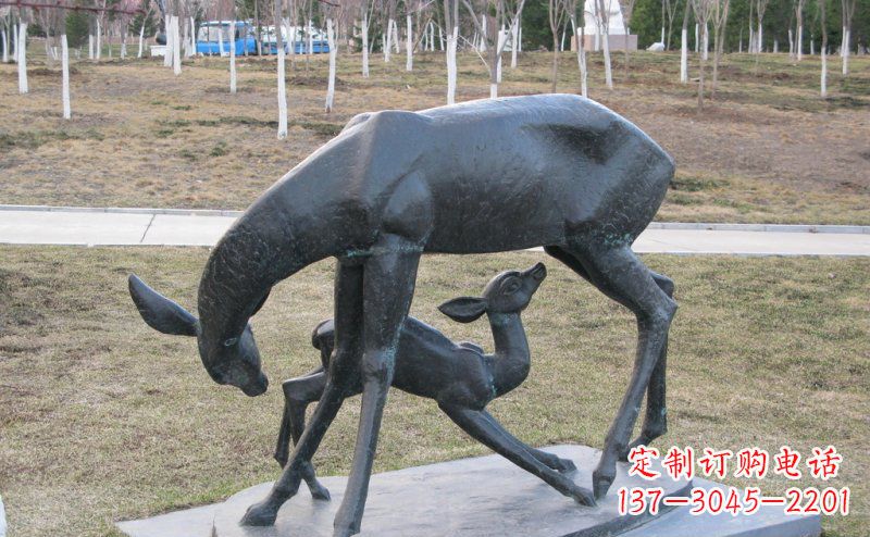 衢州公园抽象母子鹿动物铜雕 (2)