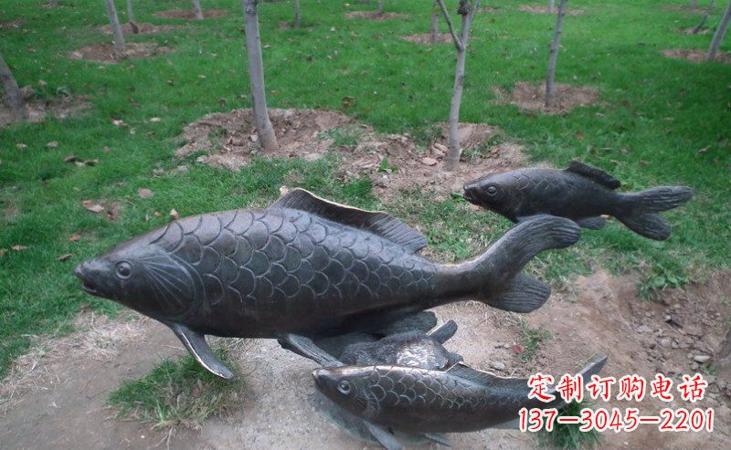 衢州公园鲤鱼动物铜雕