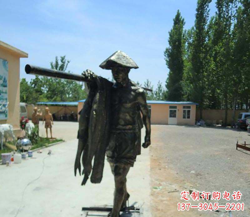 衢州公园渔民打鱼人物铜雕