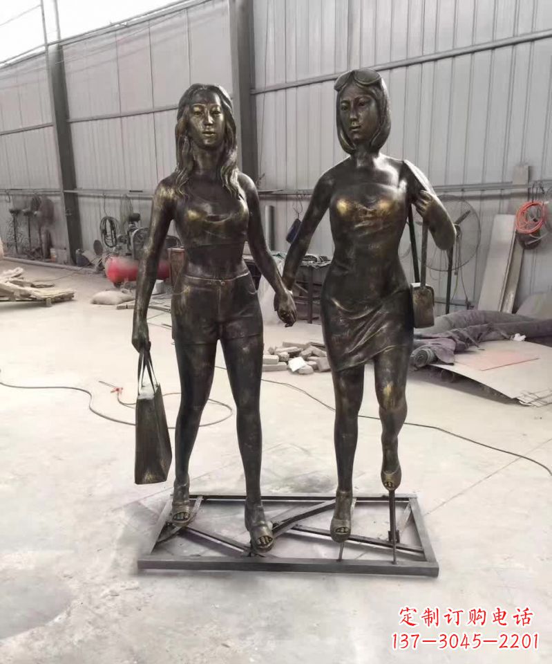 衢州铜雕女人唤醒美好回忆
