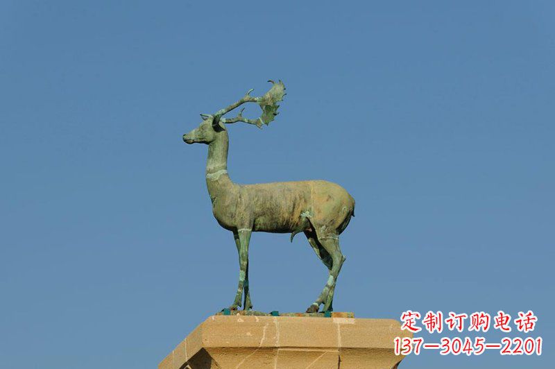 衢州广场驯鹿景观铜雕