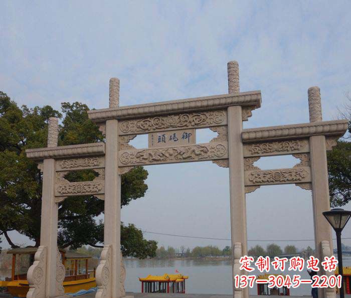 衢州景区三门古典牌坊石雕