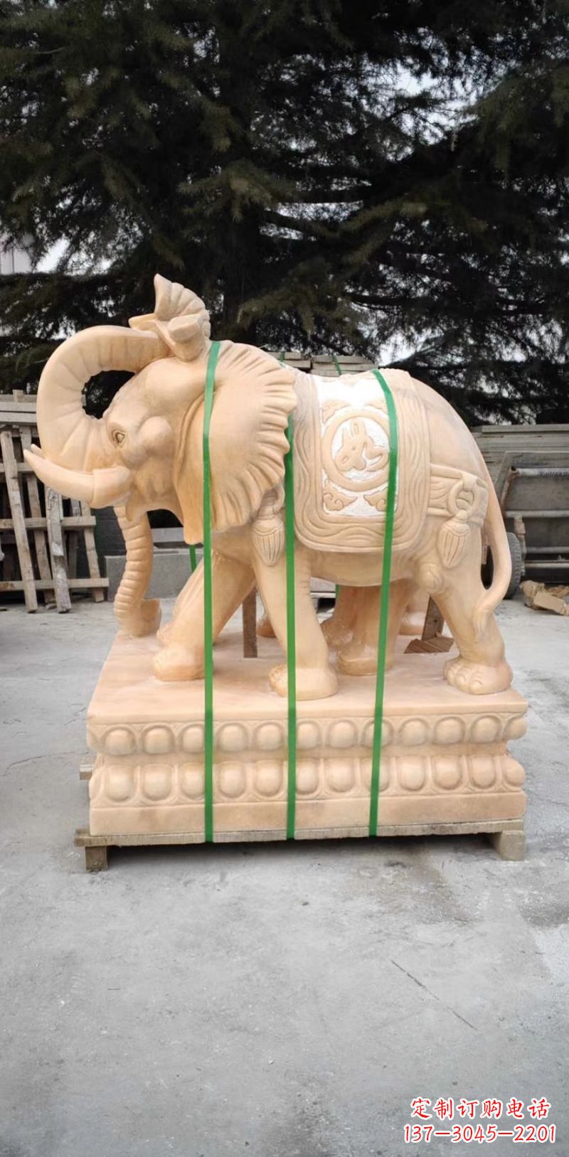 衢州中领雕塑石雕大象招财是一件由中领雕塑定制…