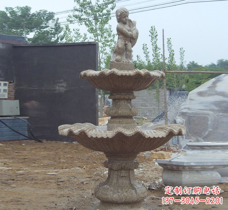 衢州双手捧钵的石雕佛像