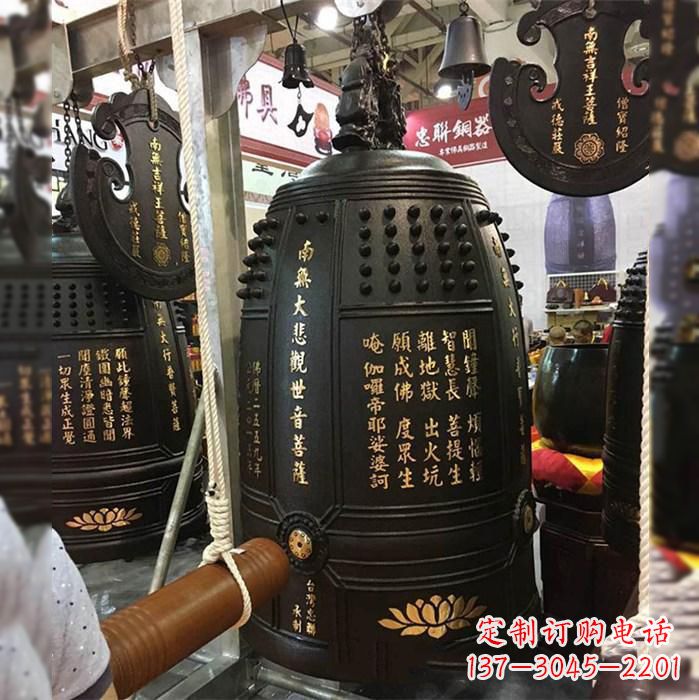 衢州寺院挂钟铜雕塑