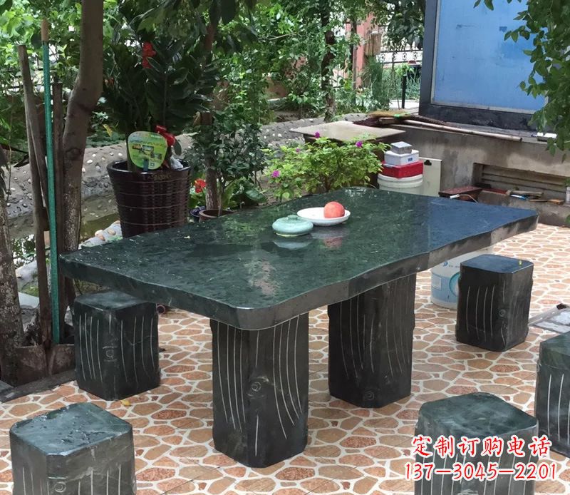 衢州庭院长方形石桌凳雕塑