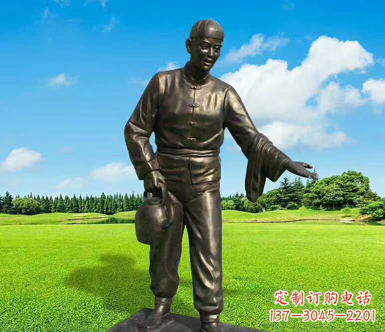 衢州铜雕店小二人物雕塑1