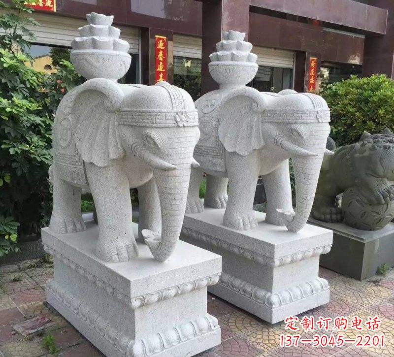 衢州驮元宝的大象石雕