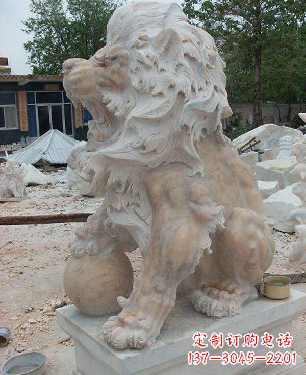 衢州晚霞红寺庙门口西洋狮子石雕