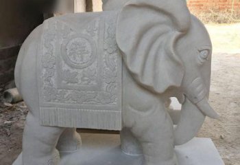 衢州风格多样的大象雕塑