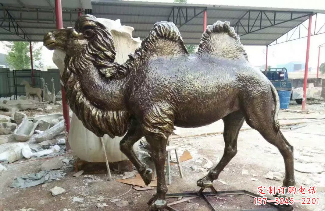 衢州铸铜骆驼雕塑 (2)